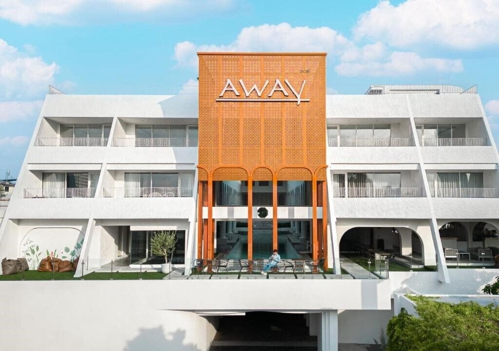 Готель Away Bangkok Riverside Kene 4*