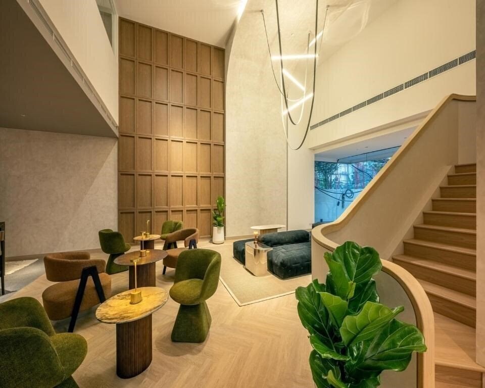 Фотографія Roys Hotel Bangkok 4*