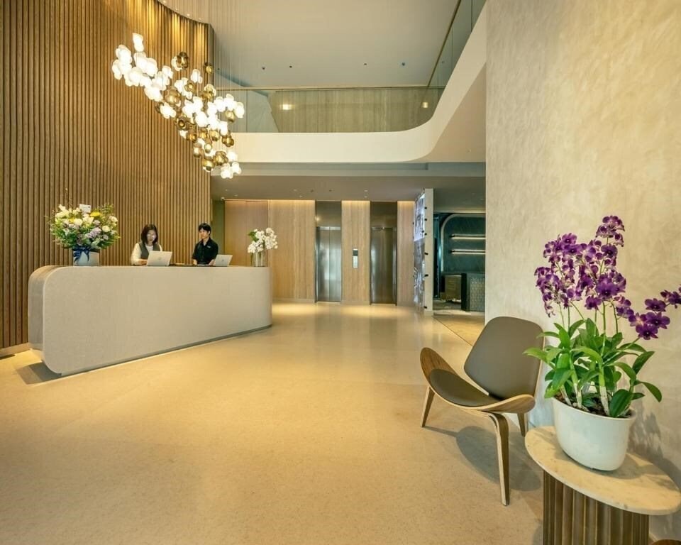 Картинка Roys Hotel Bangkok 4*