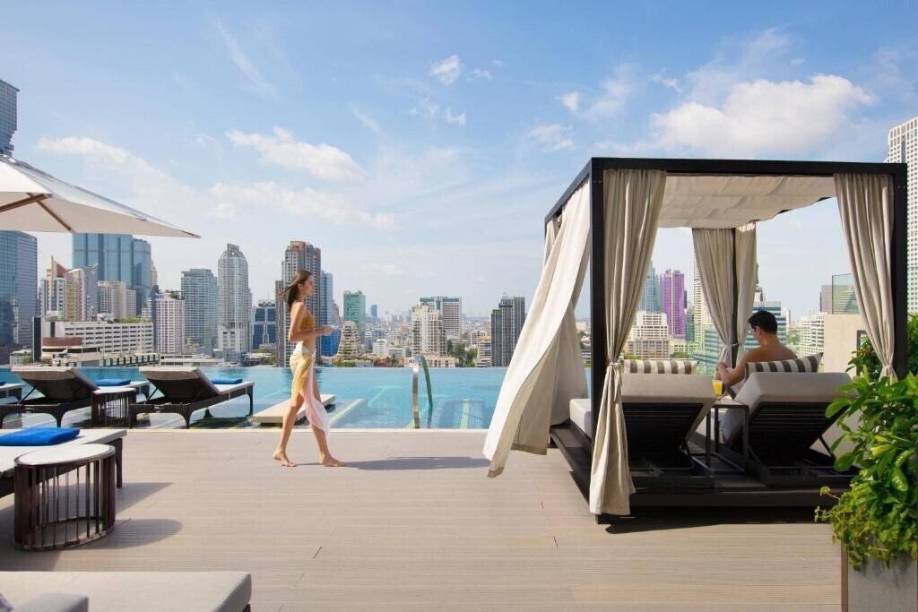 Отель Bangkok Marriott Hotel The Surawongse 5*