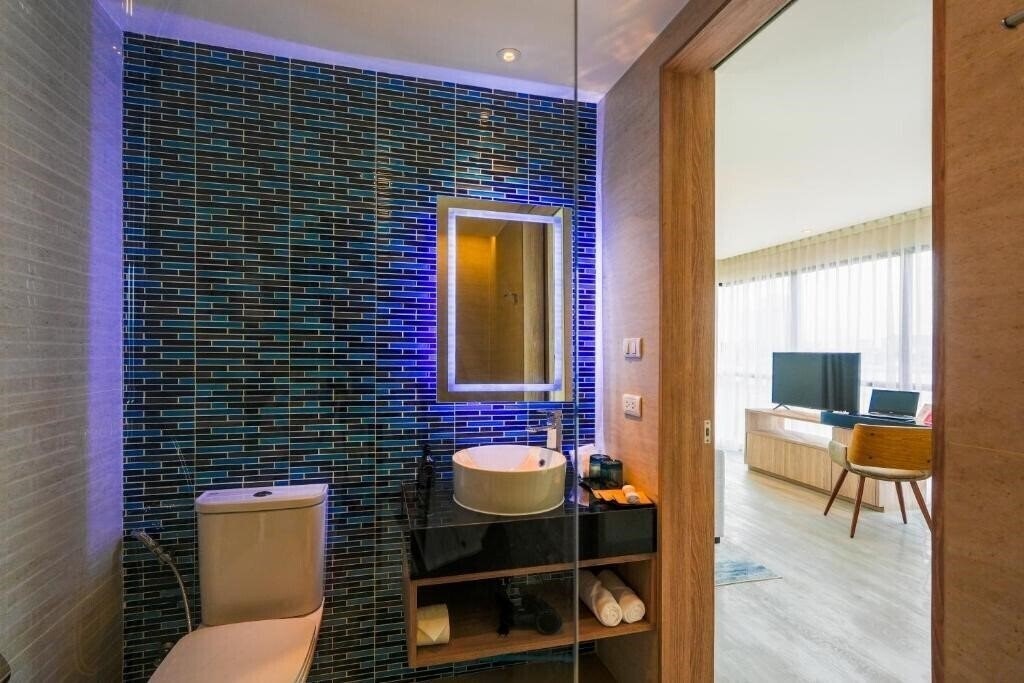 Фотографія TARA Bangkok Riverside 5*