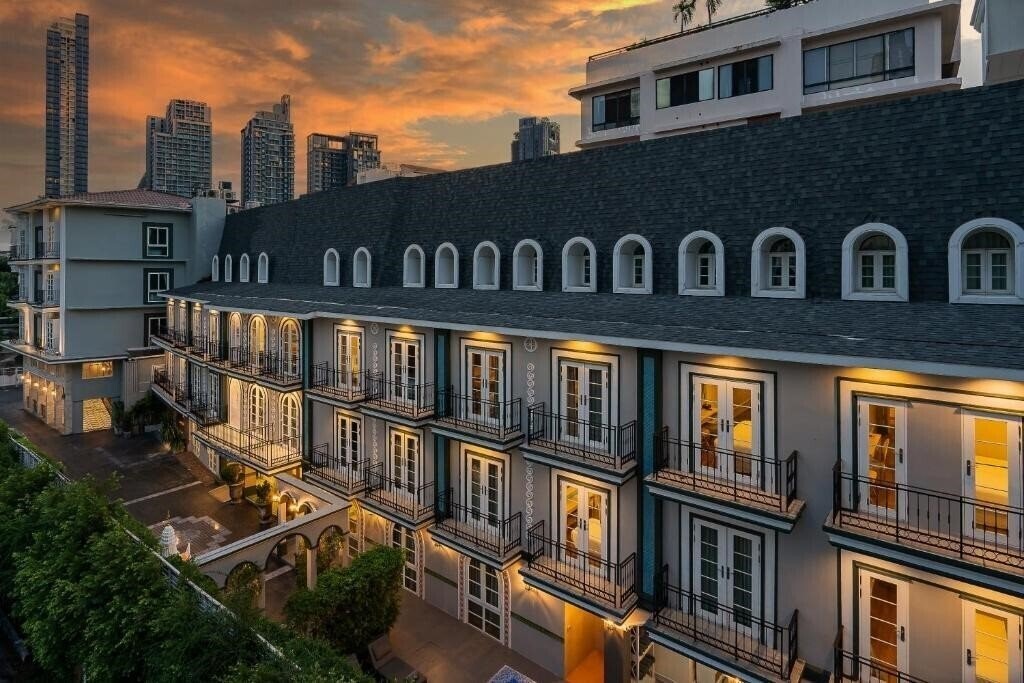 Готель La Petite Salil Sukhumvit Thonglor 4*