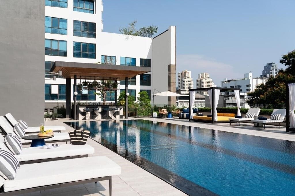 Отель Tribe Living Bangkok Sukhumvit 39 4*