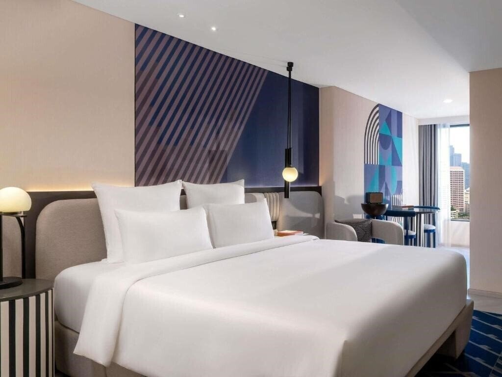 Отель Tribe Living Bangkok Sukhumvit 39 4*