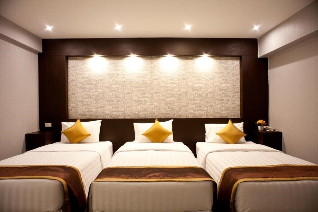 Фото Chateau De Sukhumvit 3*