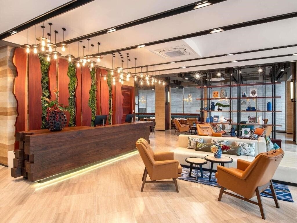 Картинка Mercure Bangkok Surawong 4*