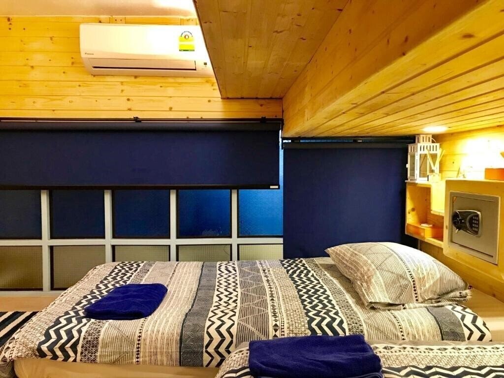 Картинка Blu Cabin Ari Stylish Gay Poshtel 2*