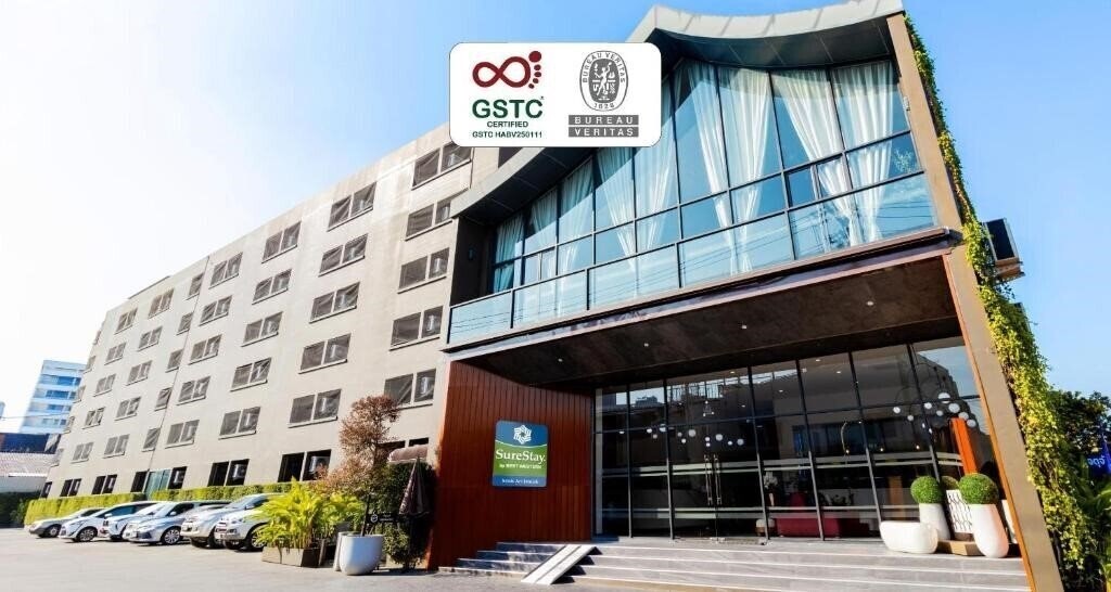 Отель Surestay by Best Western Iconic Ari-Jatujak 4*