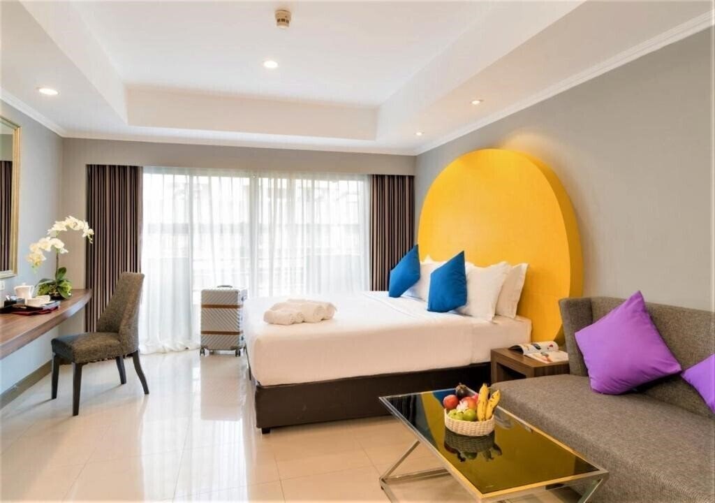 Отель Furamaxclusive Sukhumvit 4*