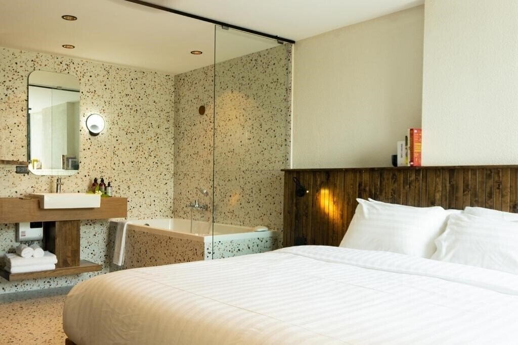 Фотографія Karaarom Hotel 4*