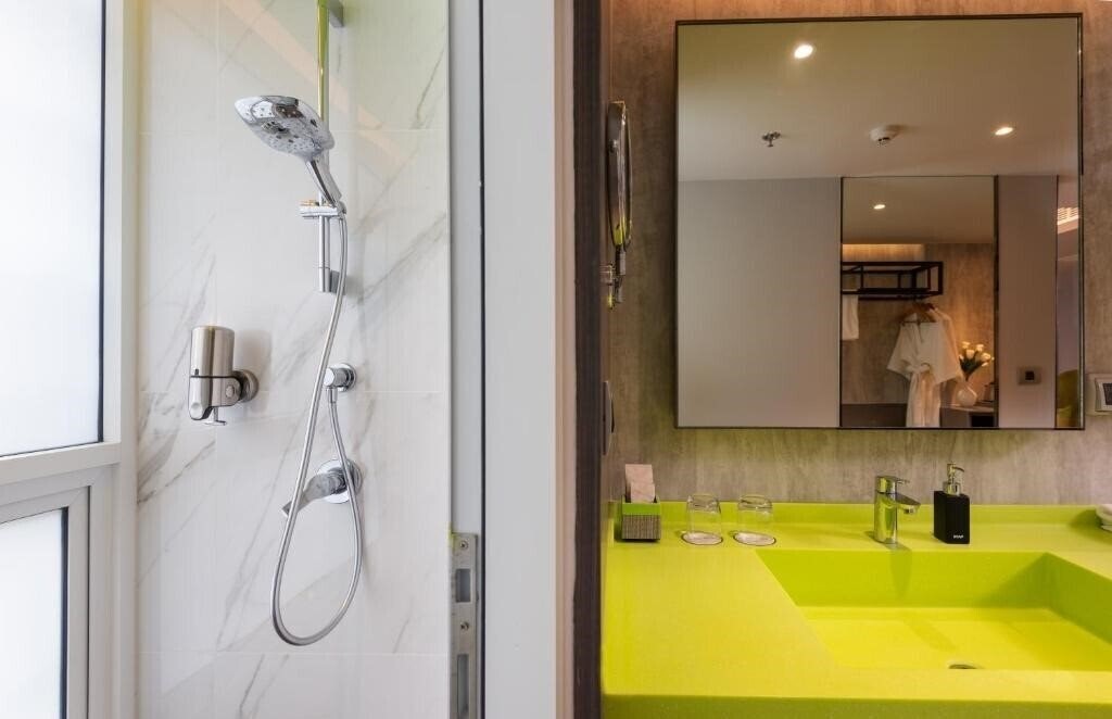 Фотография Maitria Rama 9 Bangkok - A Chatrium Collection Hotel 4*