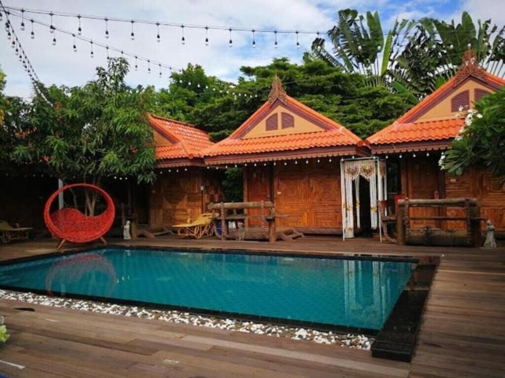 Отель Montri Resort Donmuang 2*