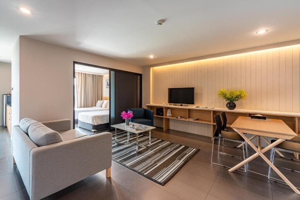 Отель Naga Residence 3*