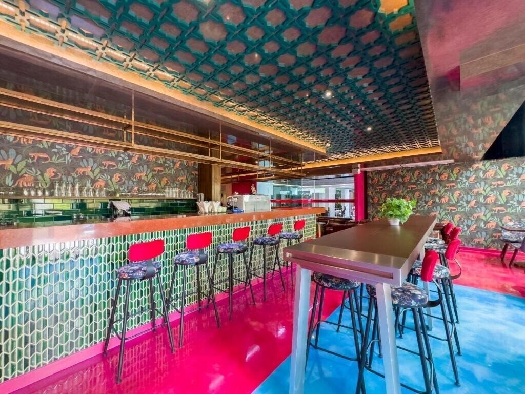 Изображение Ramada by Wyndham Bangkok Ten Ekamai Residences 3*