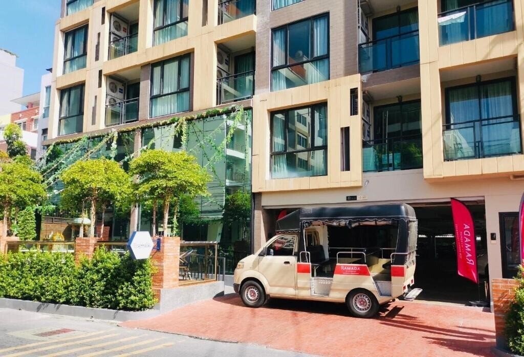 Картинка Ramada by Wyndham Bangkok Ten Ekamai Residences 3*