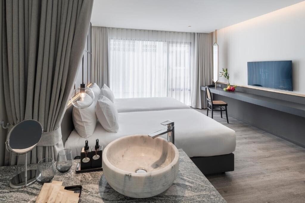 Фото Lilit Bang Lumphu Hotel 3*