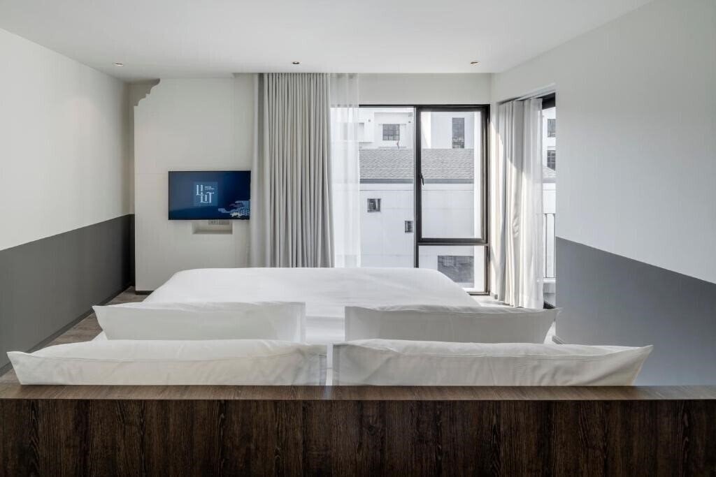 Фотографія Lilit Bang Lumphu Hotel 3*