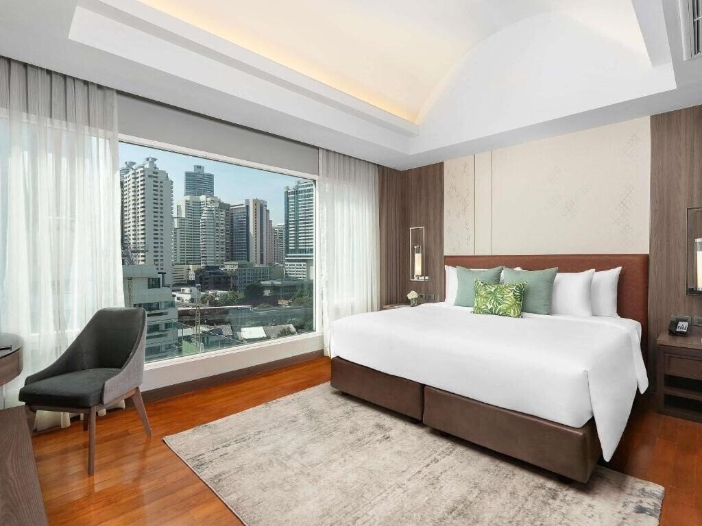 Фотографія Novotel Living Bangkok Sukhumvit Legacy 4*