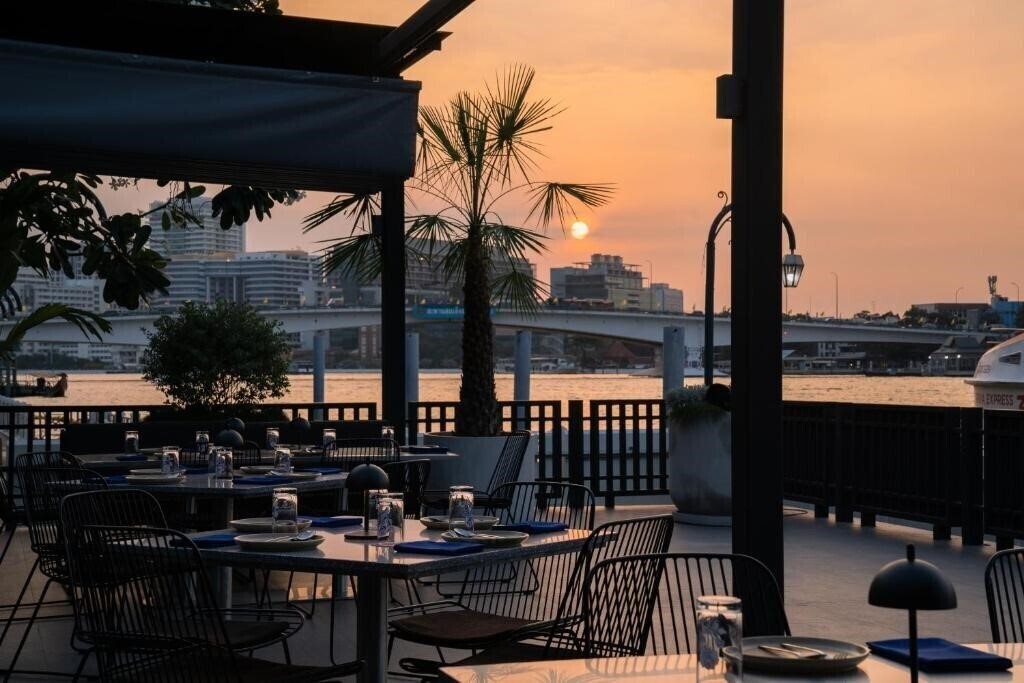 Изображение The Standardx Bangkok Phra Arthit 4*