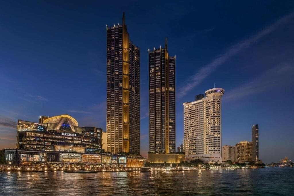 Фото Millennium Hilton 5*