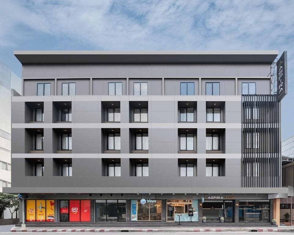 Готель Aspira Gems Center Silom 4*