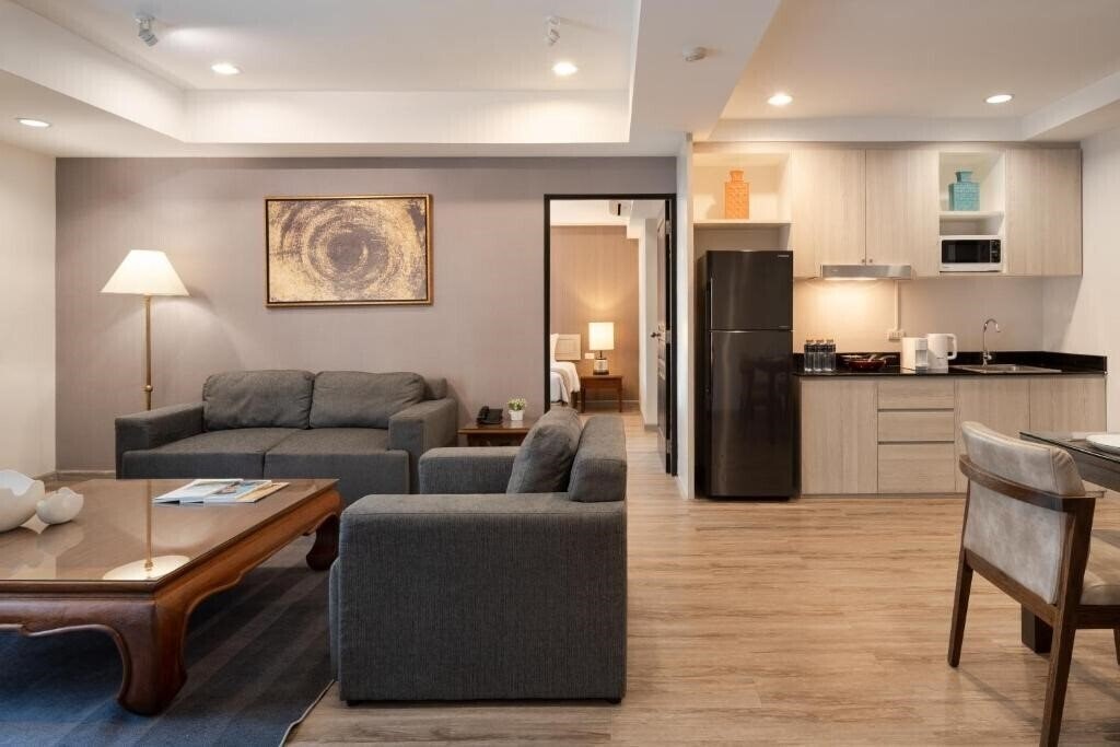 Готель Aspira Residence Ruamrudee 4*