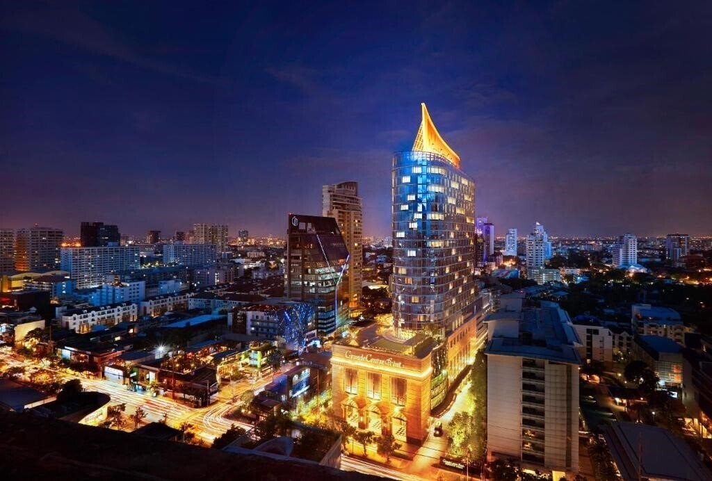 Отель Grande Centre Point Sukhumvit 55 5*