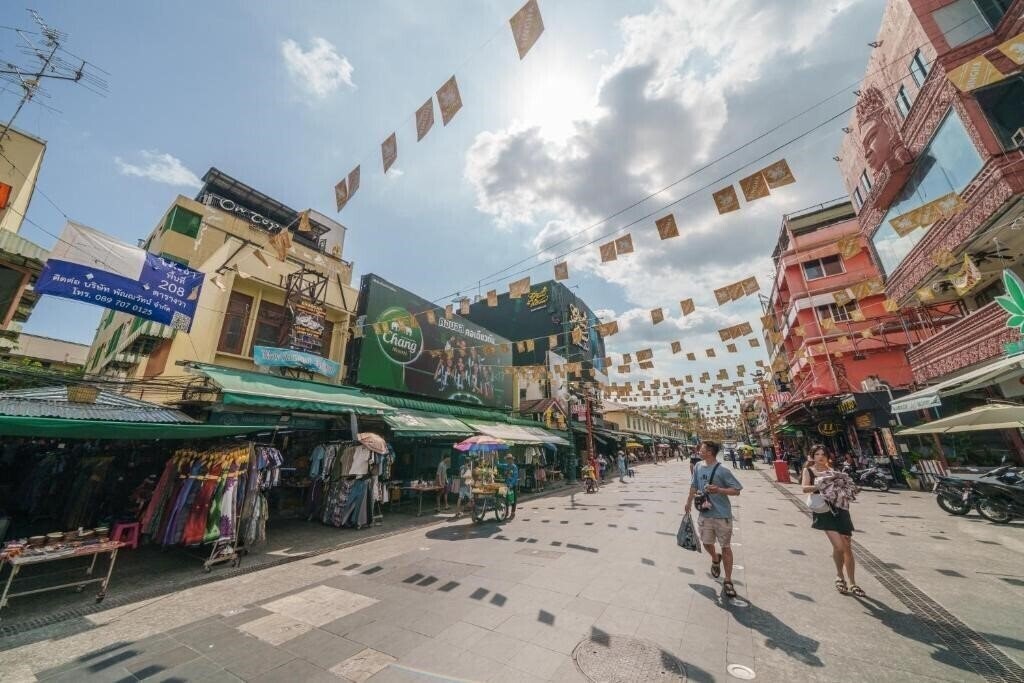 Готель Collection O Khaosan Park 3*