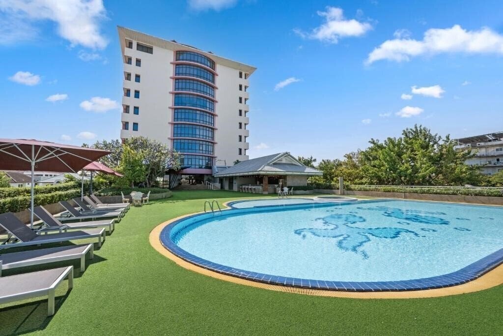 Фотографія Town In Town Hotel Bangkok 4*
