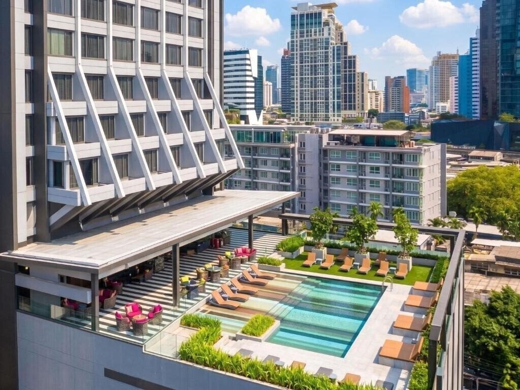 Готель Doubletree by Hilton Sukhumvit Bangkok 5*