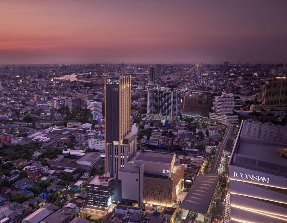 Готель Hilton Garden Inn Bangkok Riverside 4*