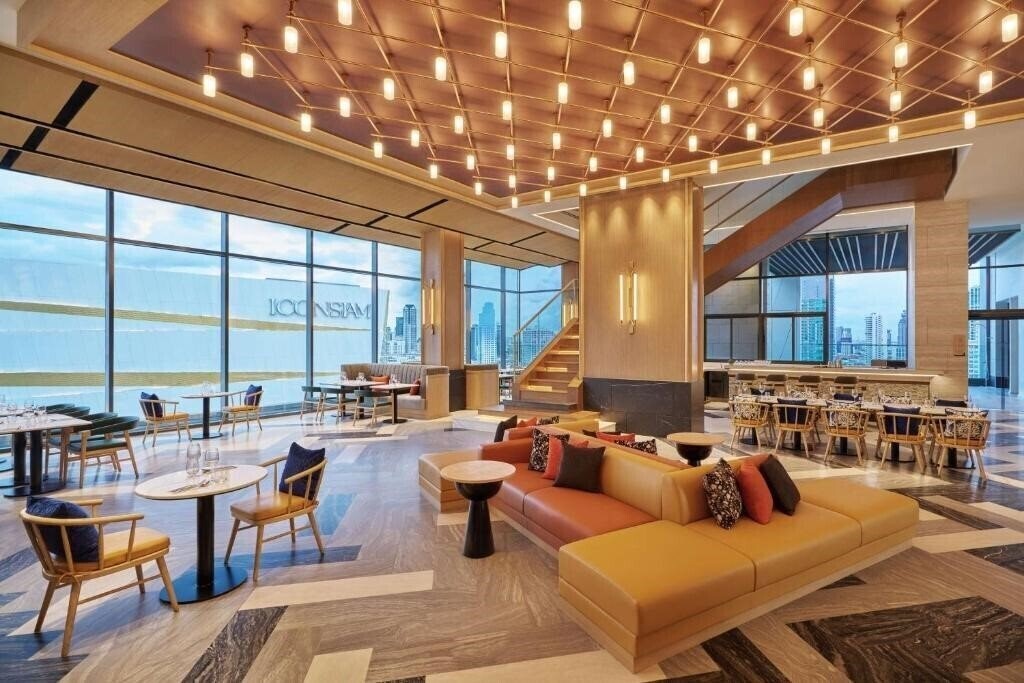 Картинка Hilton Garden Inn Bangkok Riverside 4*