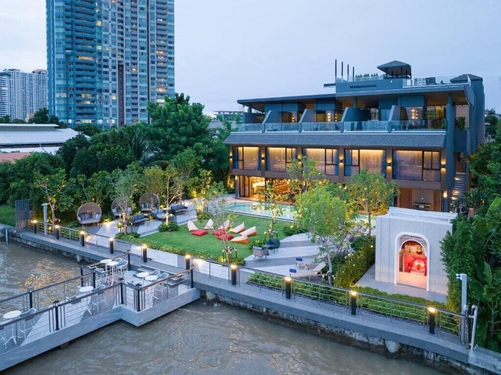 Отель Ten Six Hundred, Chao Phraya, Bangkok by Preference 5*