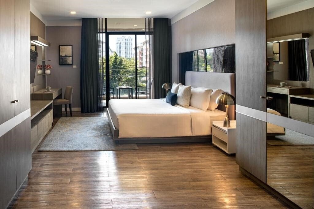 Фото Metropolis Suites Bangkok, Tapestry Collection by Hilton 4*