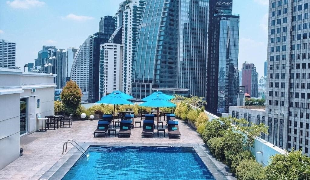 Отель NH Bangkok Asoke 4*