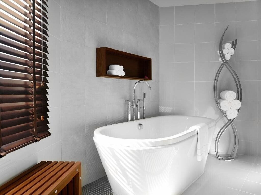 Картинка NH Bangkok Asoke 4*
