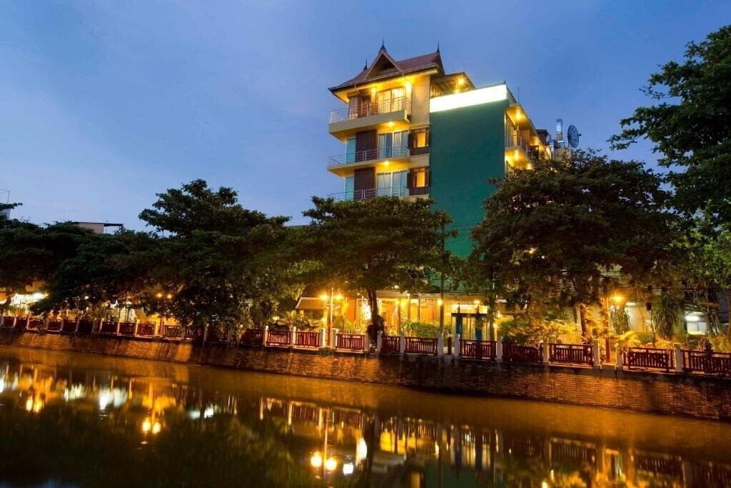 Фото Lamphu Tree House Boutique Hotel 3*