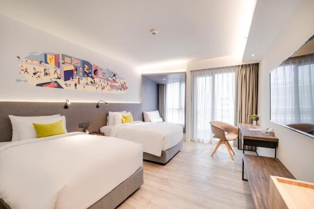 Фото Triple Y Hotel 4*