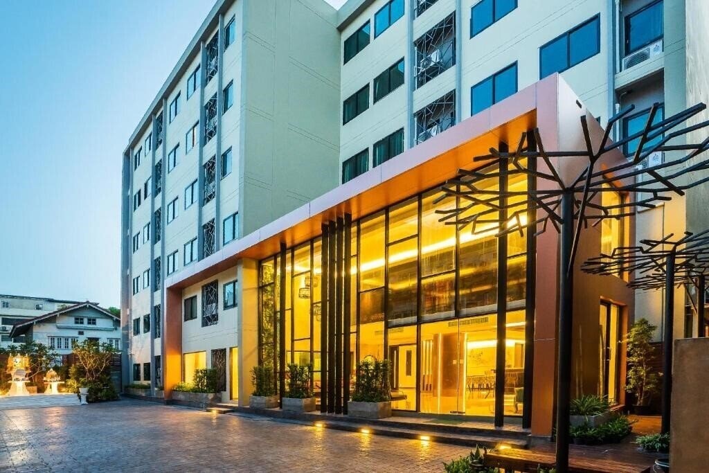 Готель Aim House Bangkok Hotel 3*
