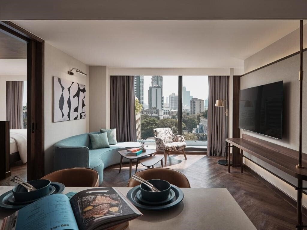 Изображение Public House Sukhumvit 31 Hotel 5*