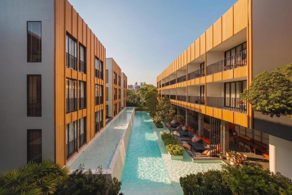 Отель Craftsman Bangkok 4*