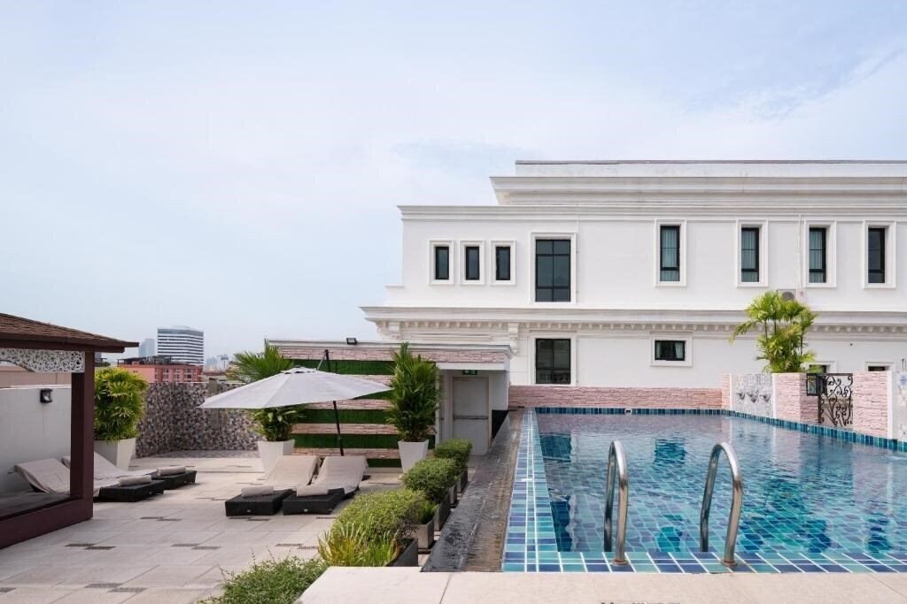 Готель Aspira Hana Executive Apartments Thonglor 4*