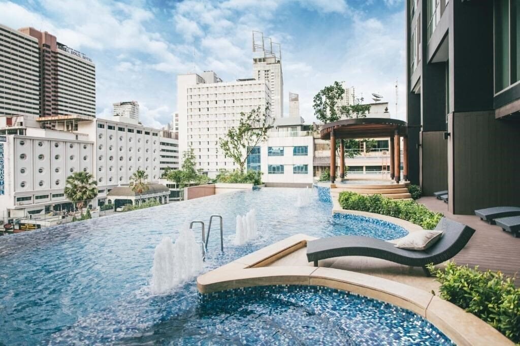 Фото The Rich Residence Sukhumvit Nana 4*