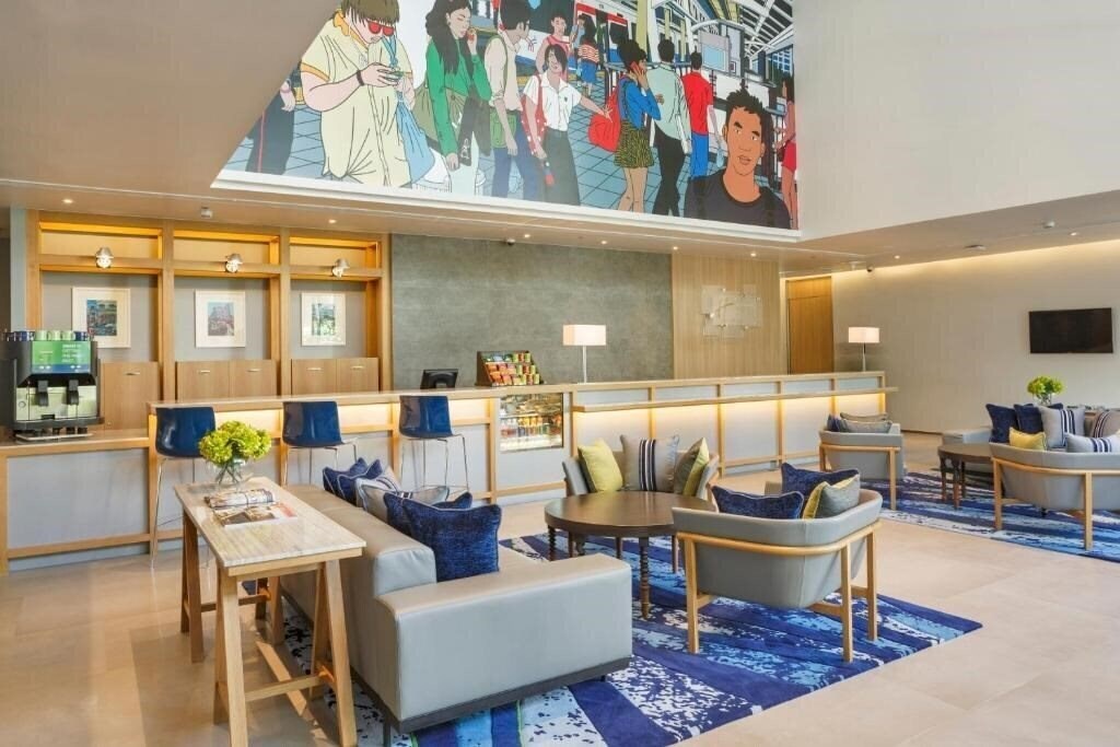 Фото Holiday Inn Express Bangkok Sathorn 4*
