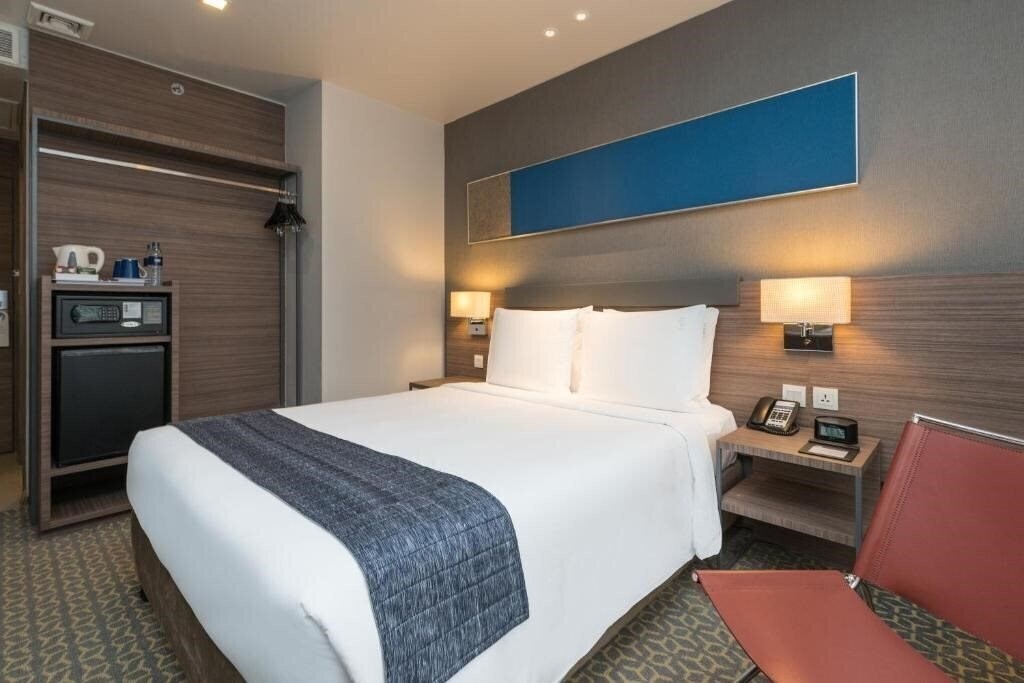 Фотография Holiday Inn Express Bangkok Sathorn 4*
