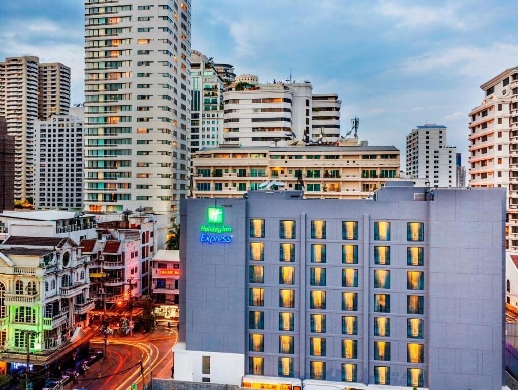 Фотографія Holiday Inn Express Bangkok Sukhumvit 11 4*