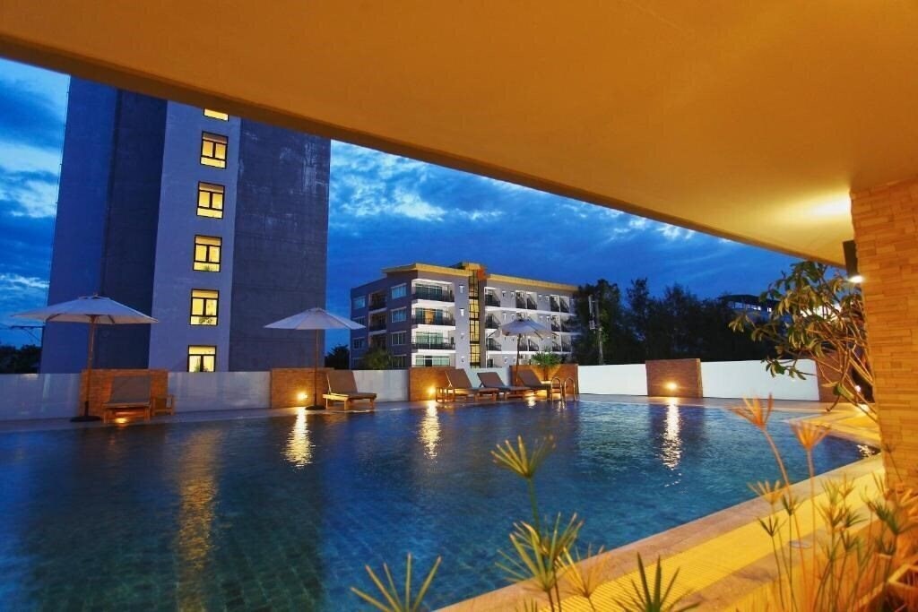 Фото Lee Nova Hotel 5*