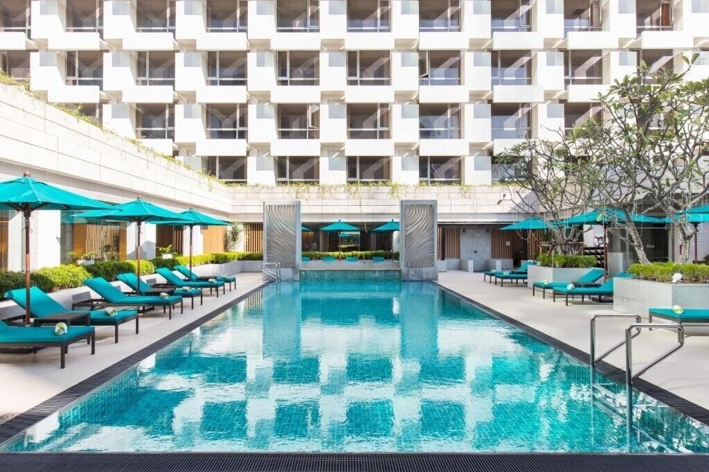 Фото Holiday Inn Bangkok 4*
