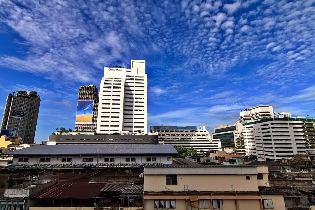 Готель Bossotel Bangkok 3*