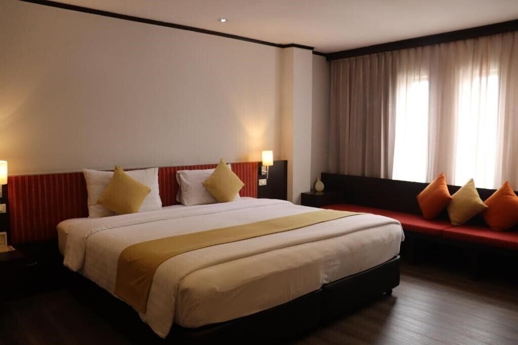 Картинка Bossotel Bangkok 3*